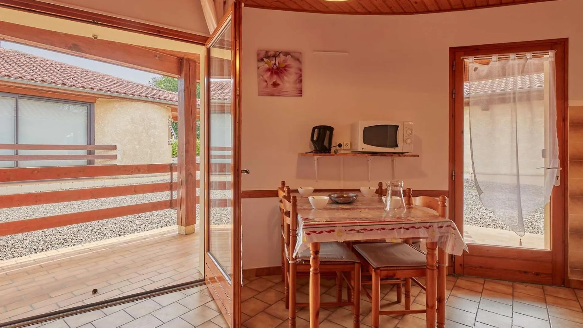 Charmant T2 A Barbotan Avec Terrasse Et Parking Gratuit - Fr-1-841-20